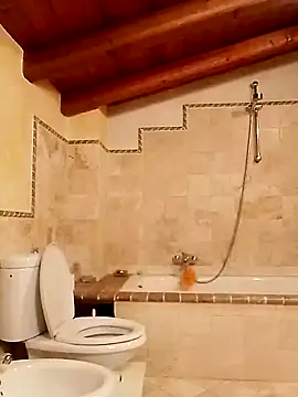 Snapshot of Anastasio33 chatting on 12/08/24, 12:19 Anastasio33 online show from 12/08/24, 12:19