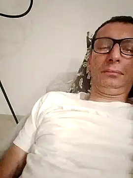 Snapshot of Anastasio33 chatting on 09/17/25, 11:50 Anastasio33 online show from 09/17/25, 11:50