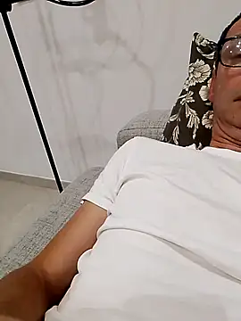 Snapshot of Anastasio33 chatting on 09/18/25, 10:34 Anastasio33 online show from 09/18/25, 10:34