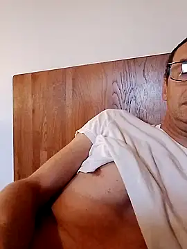 Snapshot of Anastasio33 chatting on 09/24/25, 05:55 Anastasio33 online show from 09/24/25, 05:55