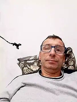 Snapshot of Anastasio33 chatting on 10/04/25, 01:25 Anastasio33 online show from 10/04/25, 01:25