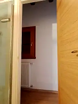 Snapshot of Anastasio33 chatting on 10/28/25, 06:28 Anastasio33 online show from 10/28/25, 06:28