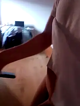 Snapshot of Anastasio33 chatting on 04/05/26, 07:27 Anastasio33 online show from 04/05/26, 07:27