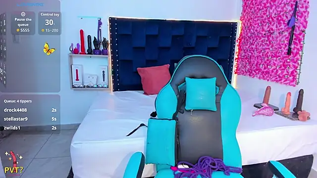 SaraApril 1 online show from 09/28/25, 06:02