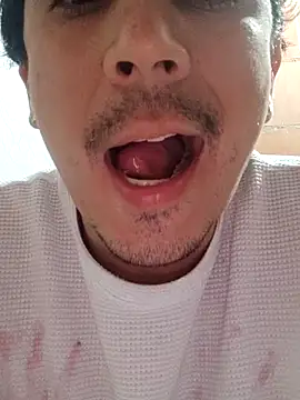 Rejy1992 online show from 02/14/25, 02:02