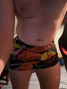 Snapshot of youlo71 chatting on 04/19/26, 10:56 youlo71 online show from 04/19/26, 10:56