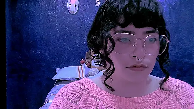 Snapshot of NinaYellow chatting on 03/16/26, 01:04 NinaYellow online show from 03/16/26, 01:04