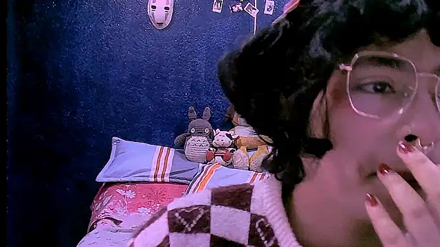 Snapshot of NinaYellow chatting on 03/17/26, 01:03 NinaYellow online show from 03/17/26, 01:03