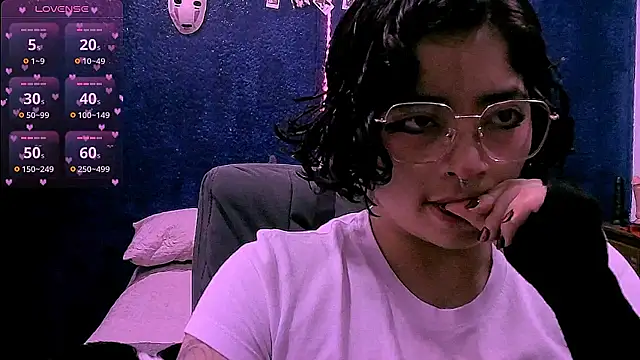 NinaYellow online show from 07/15/26, 01:16