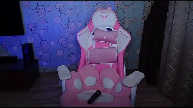 Snapshot of __Yasmina__ chatting on 12/05/25, 03:15 Yasmina online show from 12/05/25, 03:15