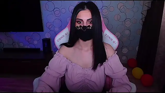 Snapshot of __Yasmina__ chatting on 04/13/26, 05:24 Yasmina online show from 04/13/26, 05:24