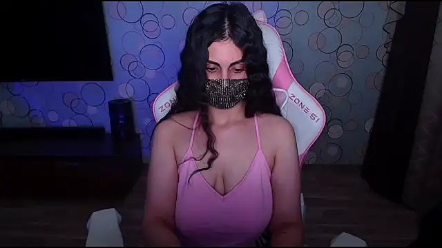 Snapshot of __Yasmina__ chatting on 07/26/26, 04:20 Yasmina online show from 07/26/26, 04:20