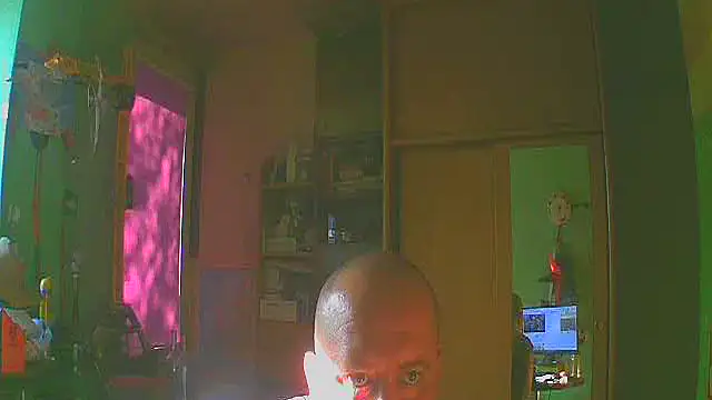 Snapshot of perversalus chatting on 06/06/26, 03:50 perversalus online show from 06/06/26, 03:50