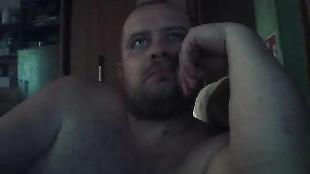 Snapshot of perversalus chatting on 06/23/26, 03:32 perversalus online show from 06/23/26, 03:32