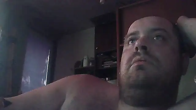 Snapshot of perversalus chatting on 06/26/26, 04:22 perversalus online show from 06/26/26, 04:22