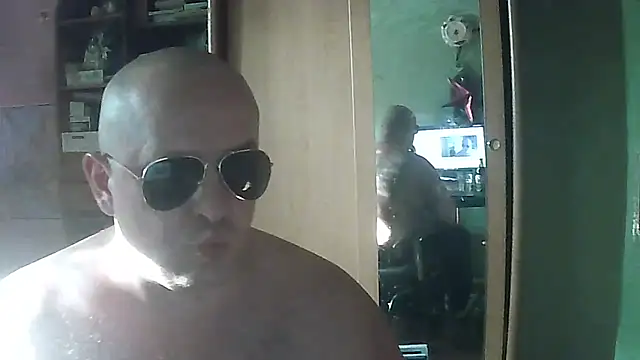 Snapshot of perversalus chatting on 07/30/26, 03:33 perversalus online show from 07/30/26, 03:33