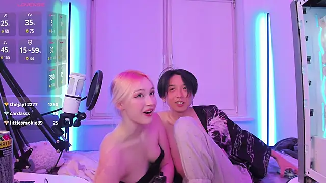 Snapshot of wexlee7 chatting on 12/25/24, 03:40 wexlee7 online show from 12/25/24, 03:40