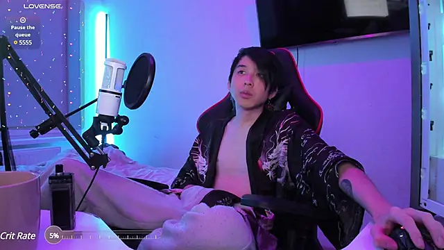 Snapshot of wexlee7 chatting on 01/01/25, 11:40 wexlee7 online show from 01/01/25, 11:40