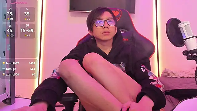 Snapshot of wexlee7 chatting on 01/13/25, 08:47 wexlee7 online show from 01/13/25, 08:47