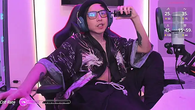 Snapshot of wexlee7 chatting on 02/27/25, 10:42 wexlee7 online show from 02/27/25, 10:42