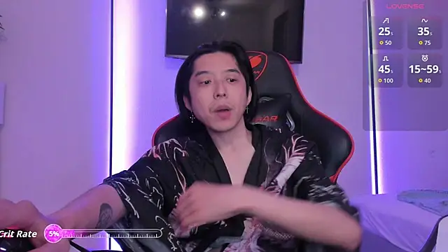 Snapshot of wexlee7 chatting on 09/19/25, 12:02 wexlee7 online show from 09/19/25, 12:02