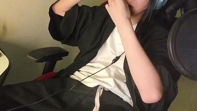 wexlee7 online show from 02/12/26, 09:43