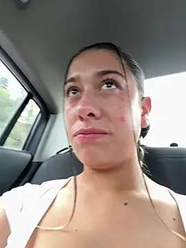 Snapshot of Enyeld_ruru chatting on 03/30/26, 03:57 Enyeld ruru online show from 03/30/26, 03:57