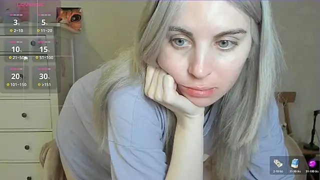 Snapshot of pawpaws chatting on 04/28/26, 09:25 pawpaws online show from 04/28/26, 09:25