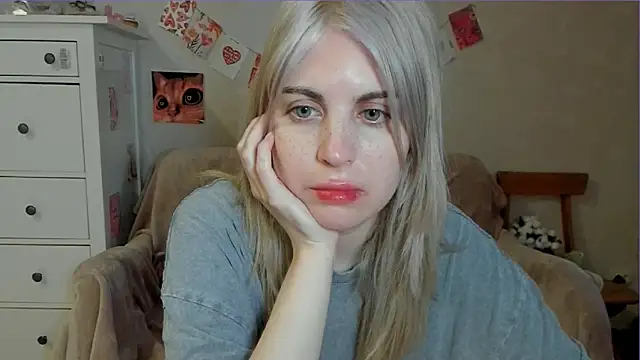 Snapshot of pawpaws chatting on 05/17/26, 07:06 pawpaws online show from 05/17/26, 07:06