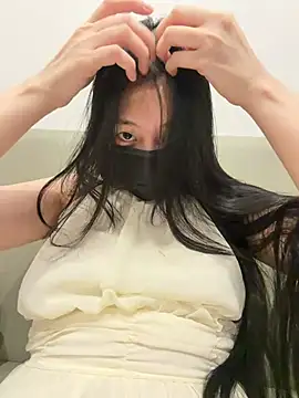 Snapshot of MEOW_MEO chatting on 07/14/26, 04:45 MEOW MEO online show from 07/14/26, 04:45