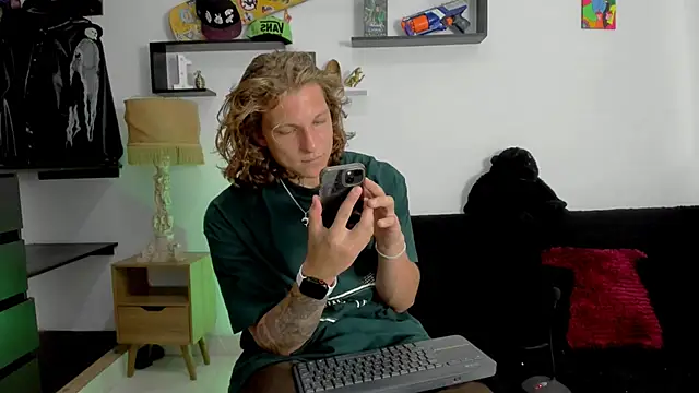 Tom Krakow online show from 01/13/25, 07:42