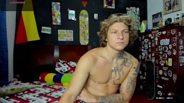 Tom Krakow online show from 10/17/25, 03:03