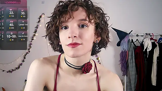 Snapshot of Violet_Veliya chatting on 12/05/25, 04:47 Violet Veliya online show from 12/05/25, 04:47