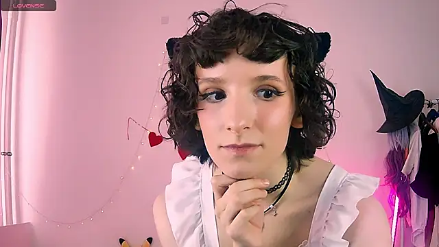 Snapshot of Violet_Veliya chatting on 03/14/26, 11:15 Violet Veliya online show from 03/14/26, 11:15