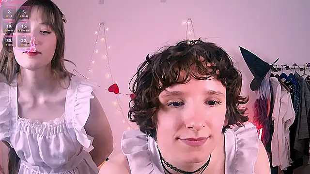 Snapshot of Violet_Veliya chatting on 04/10/26, 03:50 Violet Veliya online show from 04/10/26, 03:50