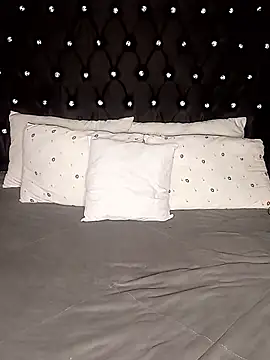 rosey cheeks online show from 01/10/26, 01:07