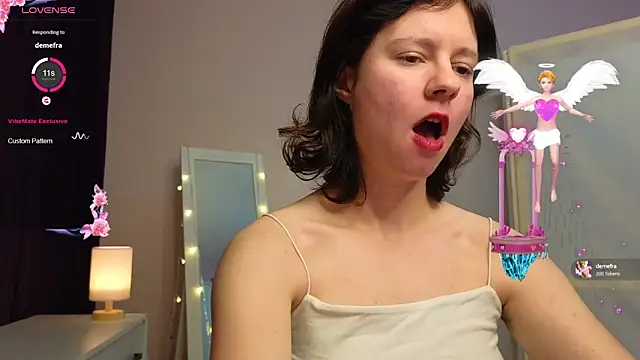 Snapshot of Dana_Magicall chatting on 02/12/25, 04:00 Dana Magicall online show from 02/12/25, 04:00