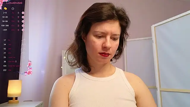 Snapshot of Dana_Magicall chatting on 03/17/25, 11:10 Dana Magicall online show from 03/17/25, 11:10