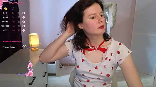 Snapshot of Dana_Magicall chatting on 10/11/25, 12:26 Dana Magicall online show from 10/11/25, 12:26