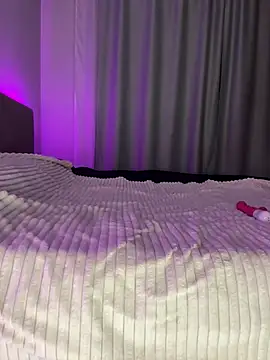 Snapshot of -SweetDi- chatting on 02/26/25, 08:44 -SweetDi- online show from 02/26/25, 08:44