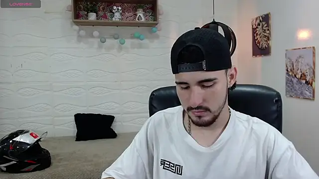 DmitriSanders online show from 01/17/25, 09:17