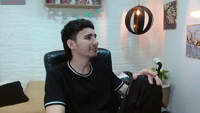 DmitriSanders online show from 03/20/25, 08:40