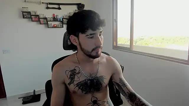 Snapshot of DmitriSanders chatting on 03/12/26, 12:44 DmitriSanders online show from 03/12/26, 12:44