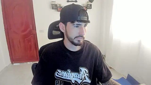 Snapshot of DmitriSanders chatting on 03/16/26, 10:36 DmitriSanders online show from 03/16/26, 10:36