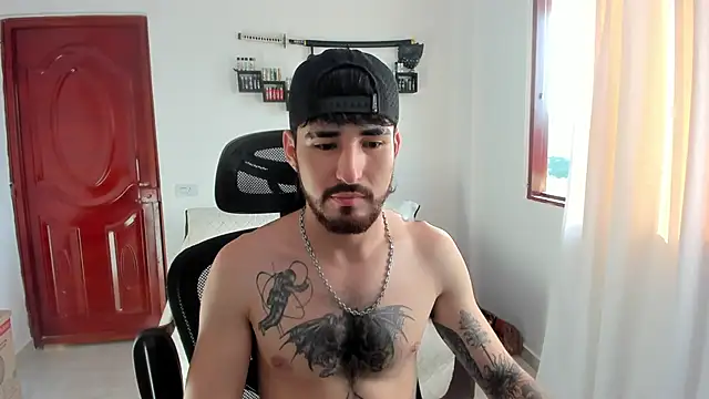 Snapshot of DmitriSanders chatting on 04/20/26, 09:27 DmitriSanders online show from 04/20/26, 09:27