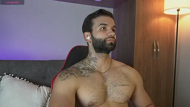 Snapshot of MarkHazze chatting on 04/07/26, 12:00 MarkHazze online show from 04/07/26, 12:00