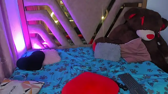 Snapshot of naatashamendozaa chatting on 03/22/25, 03:09 naatashamendozaa online show from 03/22/25, 03:09