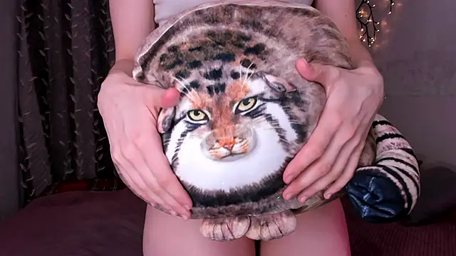 Snapshot of space_cowgirl chatting on 03/04/25, 07:43 space cowgirl online show from 03/04/25, 07:43