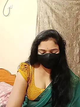 Snapshot of Keerthi-Telugu chatting on 10/16/25, 04:13 Keerthi-Telugu online show from 10/16/25, 04:13