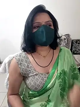 Snapshot of khushikhushi chatting on 06/11/26, 06:39 khushikhushi online show from 06/11/26, 06:39